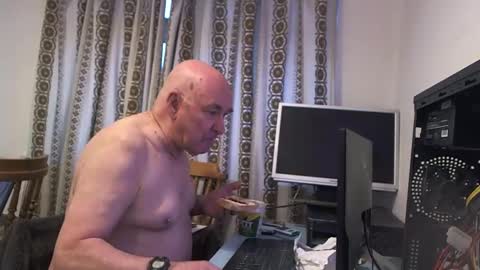 mature online show from 01/01/25, 09:07