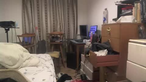 mature online show from 06/01/26, 09:27