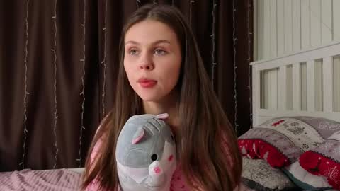 Nicole online show from 04/06/26, 07:04