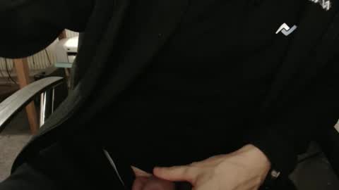 hero0111 online show from 11/04/25, 05:45