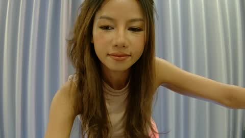 Snapshot of hersheys_aran chatting on 04/07/26, 08:15 Aran online show from 04/07/26, 08:15