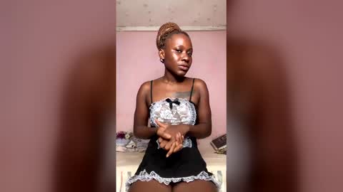 Snapshot of herslatt chatting on 02/15/26, 03:14 herslatt online show from 02/15/26, 03:14