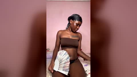 Snapshot of herslatt chatting on 02/21/26, 05:47 herslatt online show from 02/21/26, 05:47