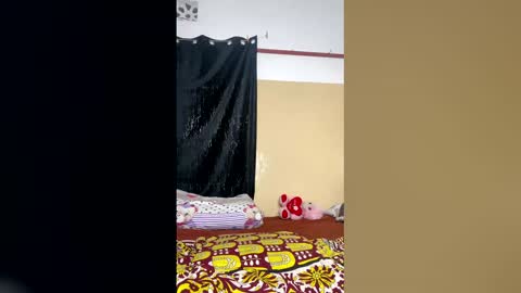 Snapshot of herslatt chatting on 04/12/26, 11:43 herslatt online show from 04/12/26, 11:43