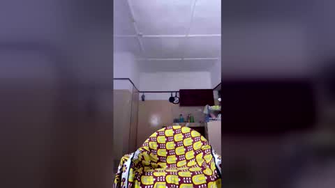 Snapshot of herslatt chatting on 05/02/26, 01:21 herslatt online show from 05/02/26, 01:21