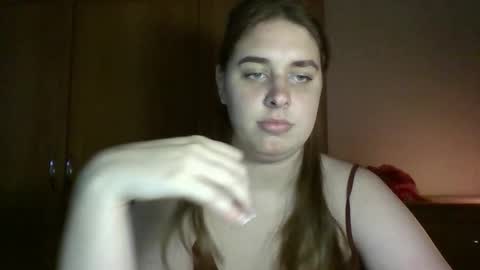 Snapshot of hess_luna_ chatting on 09/25/25, 09:13 hess_luna_ online show from 09/25/25, 09:13