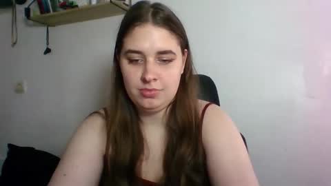 Snapshot of hess_luna_ chatting on 10/23/25, 09:08 hess_luna_ online show from 10/23/25, 09:08