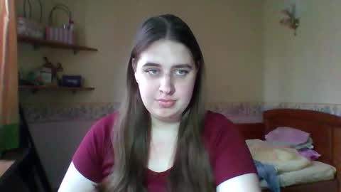 Snapshot of hess_luna_ chatting on 11/15/25, 10:12 hess_luna_ online show from 11/15/25, 10:12