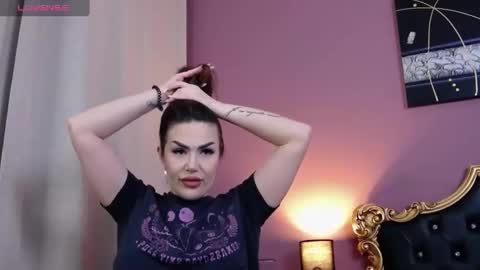 Hessy online show from 02/17/25, 11:34