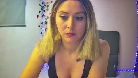 Hestesiaxx online show from 12/14/24, 01:50