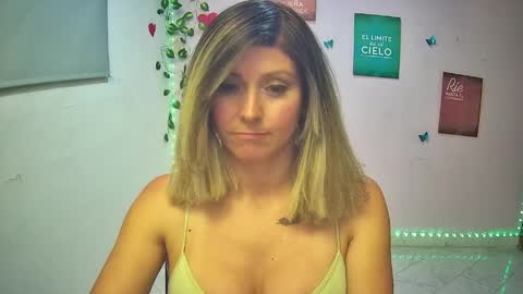 Snapshot of hestesiaxx chatting on 04/08/26, 01:38 Hestesiaxx online show from 04/08/26, 01:38