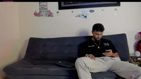 Snapshot of heteros_curious_ chatting on 04/02/26, 08:50 yeis online show from 04/02/26, 08:50