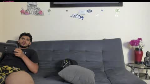 Snapshot of heteros_curious_ chatting on 04/07/26, 10:09 yeis online show from 04/07/26, 10:09