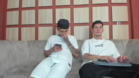 heteros men online show from 02/15/25, 08:11