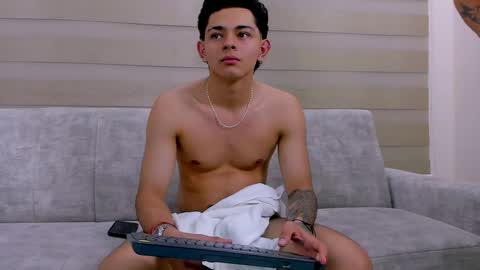 heteros men online show from 02/15/25, 11:14