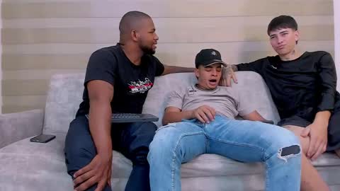 heteros men online show from 02/24/25, 07:41