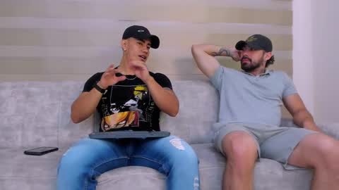 heteros men online show from 03/12/25, 01:40