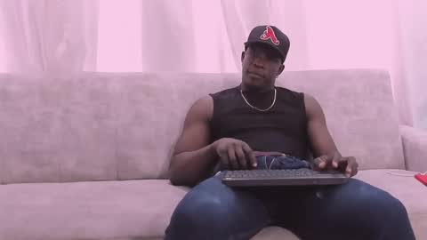 heteros men online show from 03/24/26, 02:44