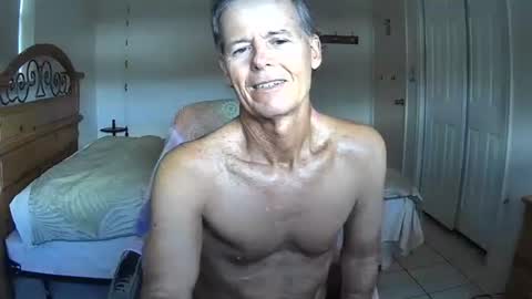 hewes1 online show from 12/22/25, 06:38