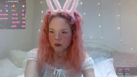 Snapshot of hexbunnie chatting on 03/21/26, 02:05 hexbunnie online show from 03/21/26, 02:05
