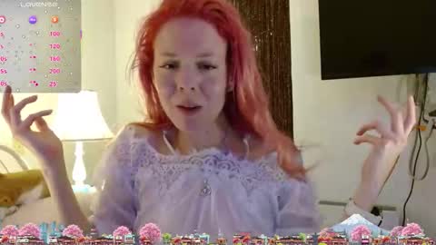 Snapshot of hexbunnie chatting on 04/16/26, 02:45 hexbunnie online show from 04/16/26, 02:45