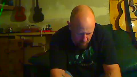 Snapshot of hexisdead chatting on 12/18/24, 08:14 Hex online show from 12/18/24, 08:14