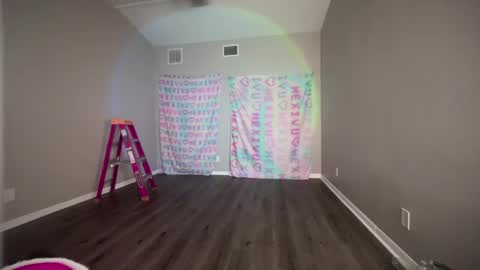 salem online show from 12/26/24, 03:38