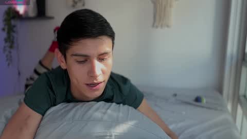 Snapshot of hey_cesard chatting on 12/11/24, 04:09 hey_cesard online show from 12/11/24, 04:09