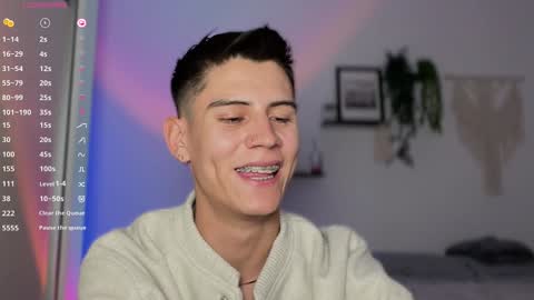 Snapshot of hey_cesard chatting on 12/14/24, 12:11 hey_cesard online show from 12/14/24, 12:11