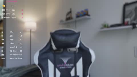 Snapshot of hey_cesard chatting on 09/10/25, 03:23 hey_cesard online show from 09/10/25, 03:23