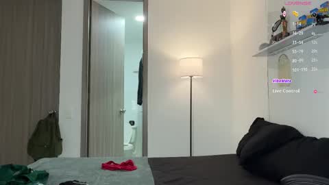 Snapshot of hey_cesard chatting on 10/10/25, 11:26 hey_cesard online show from 10/10/25, 11:26