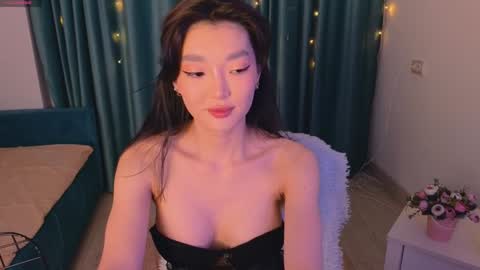 Audrey online show from 02/05/25, 02:59