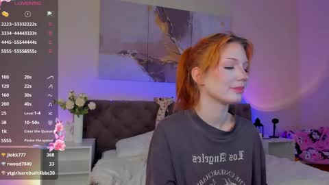 Snapshot of hey_lexy chatting on 04/23/26, 12:29 Lexy GMT1 0200 am-0900am Mon Tue online show from 04/23/26, 12:29