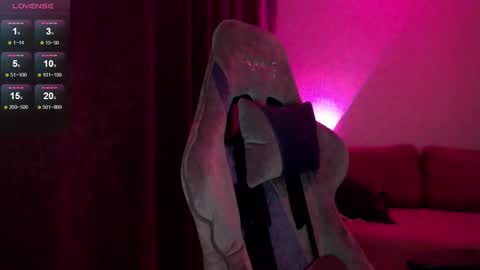  Nora  online show from 12/17/24, 12:22