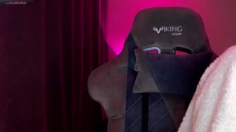  Nora  online show from 03/05/25, 02:57