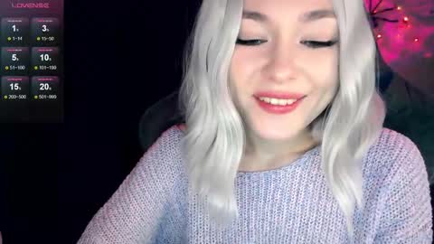  Nora  online show from 11/18/25, 01:22