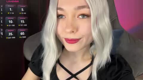 Nora  online show from 06/19/26, 11:19