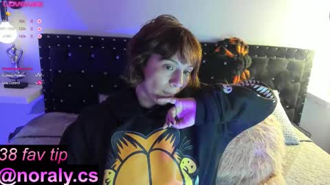 Noraly  online show from 10/17/25, 04:15