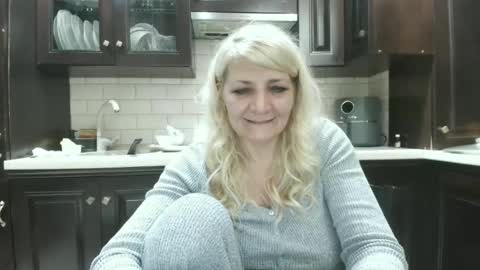 Snapshot of heyheygrey chatting on 06/24/26, 10:53 Heyheygrey online show from 06/24/26, 10:53