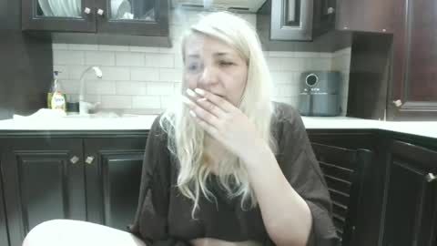 Snapshot of heyheygrey chatting on 07/08/26, 01:04 Heyheygrey online show from 07/08/26, 01:04