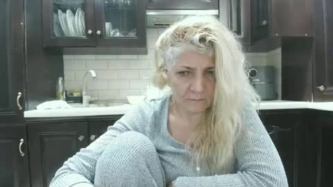 Snapshot of heyheygrey chatting on 07/11/26, 05:37 Heyheygrey online show from 07/11/26, 05:37