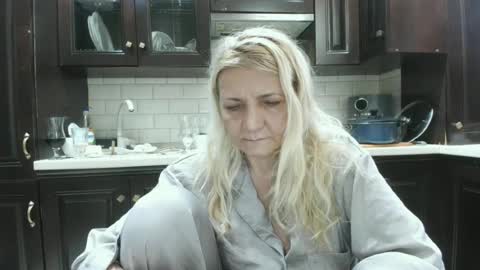 Snapshot of heyheygrey chatting on 07/14/26, 04:56 Heyheygrey online show from 07/14/26, 04:56