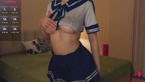 Snapshot of heyitsnaomi chatting on 03/22/26, 03:32 Naomi online show from 03/22/26, 03:32