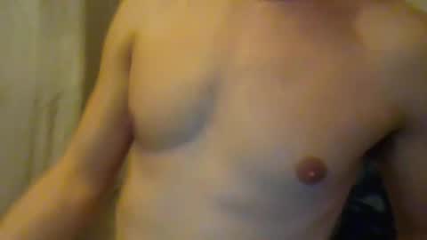 Snapshot of heyoheyo20 chatting on 02/18/25, 10:47 Glade.G online show from 02/18/25, 10:47