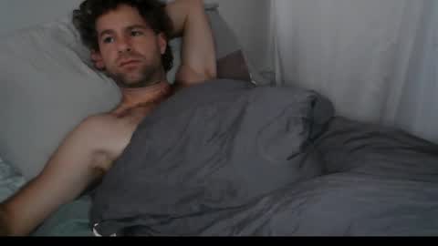 Snapshot of heytheretigers chatting on 12/14/25, 04:12 Lollie Bam Tesoro online show from 12/14/25, 04:12