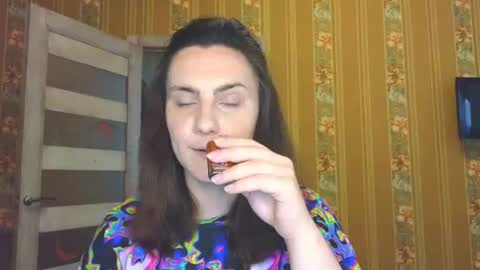 Snapshot of heyy_baddie chatting on 06/14/26, 01:13 Heyy baddie online show from 06/14/26, 01:13
