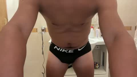 hhernan1 online show from 01/22/25, 10:26