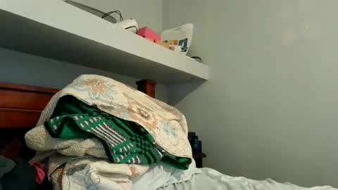 jafet online show from 02/15/25, 06:33