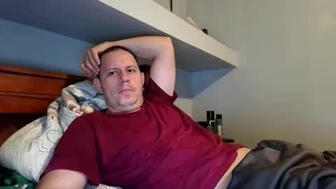 Snapshot of hhhcrh chatting on 04/12/26, 03:17 jafet online show from 04/12/26, 03:17
