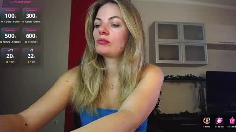 Snapshot of hi_bye_ chatting on 04/06/26, 08:04 Lina online show from 04/06/26, 08:04